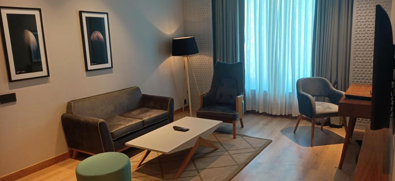 Radisson Hotel Nāthdwāra Eksteriør bilde